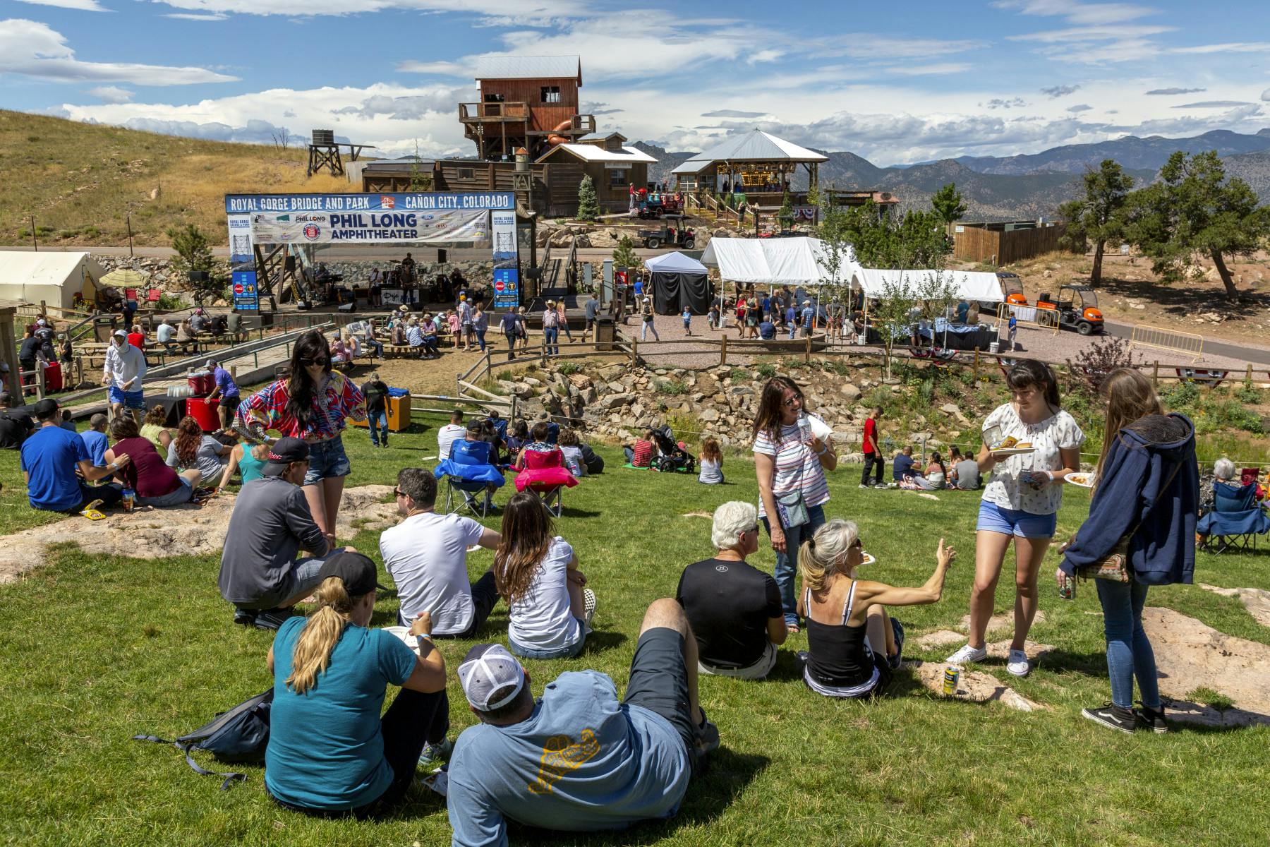 elk horn amphitheater available for corporate picnic photo 8