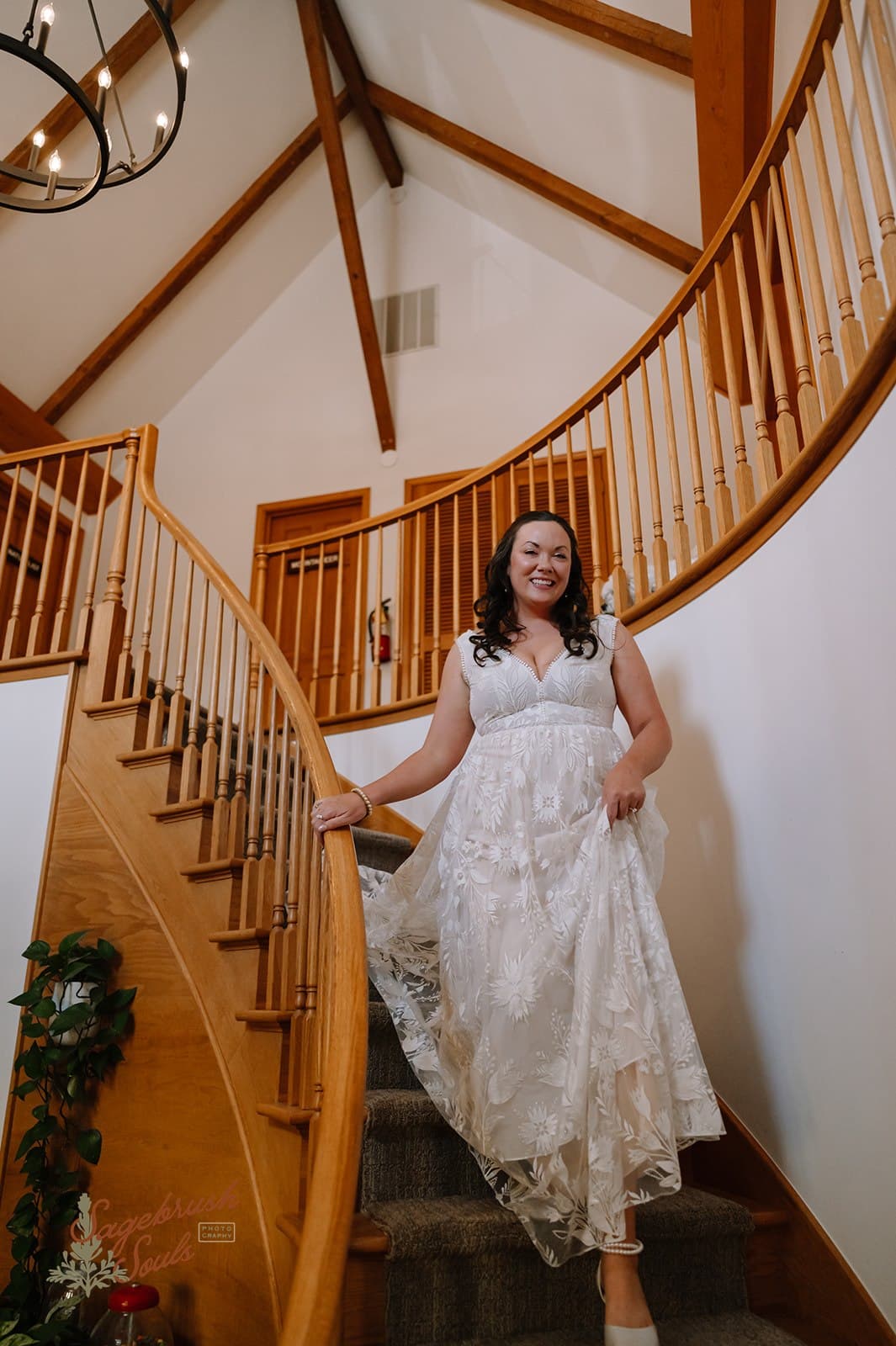 get ready for your wedding on-site for minimal stress on wedding day! choose from lodge rooms or luxury cabins to get ready for your big day.  photo 15