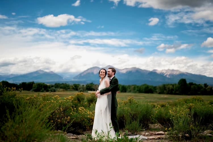 the perfect rocky mountain wedding! take photos with the collegiate peaks as your backdrop!  photo 5
