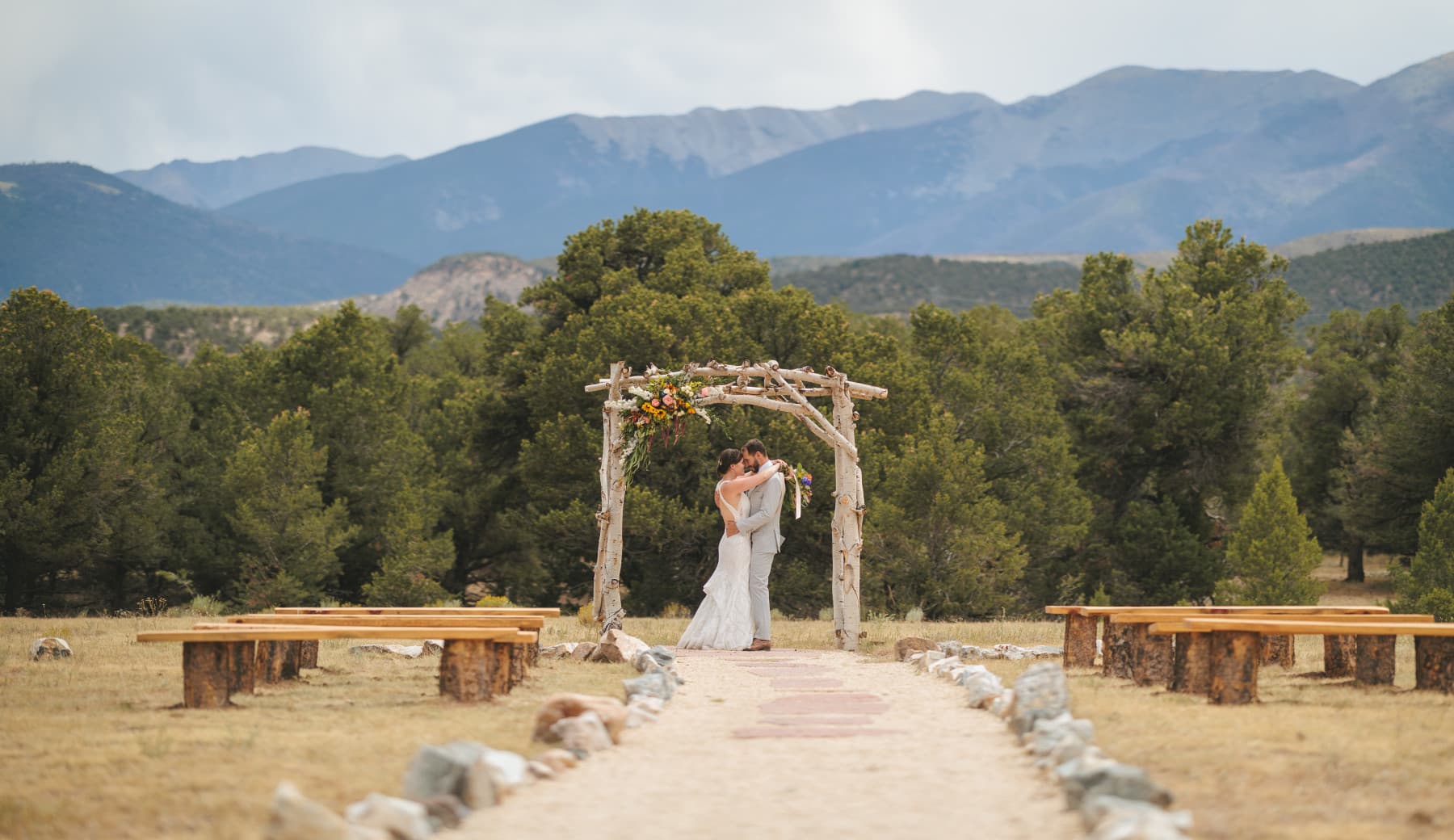 blue coyote ranch is the quintessential rocky mountain wedding venue. with on-site lodging for 39 people, your wedding can be an immersive retreat for your friends and family.  photo 8