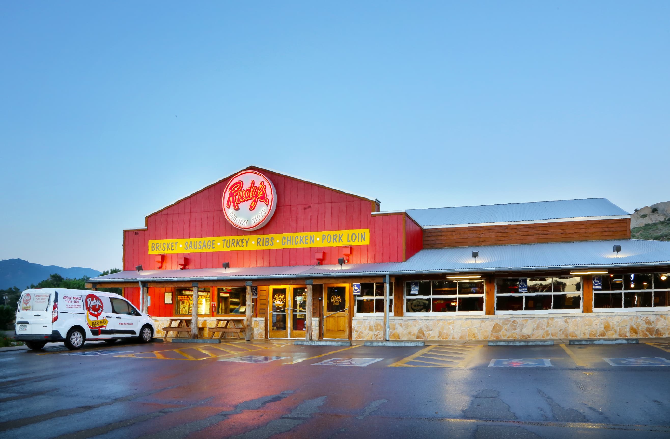 rudy's country store & bar-b-q in colorado springs photo
