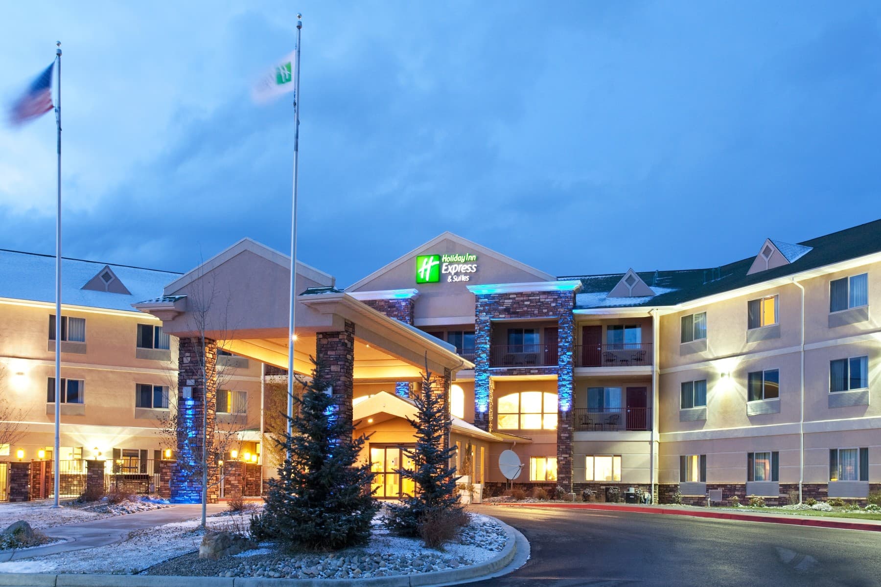holiday inn express & suites - gunnison, colorado photo