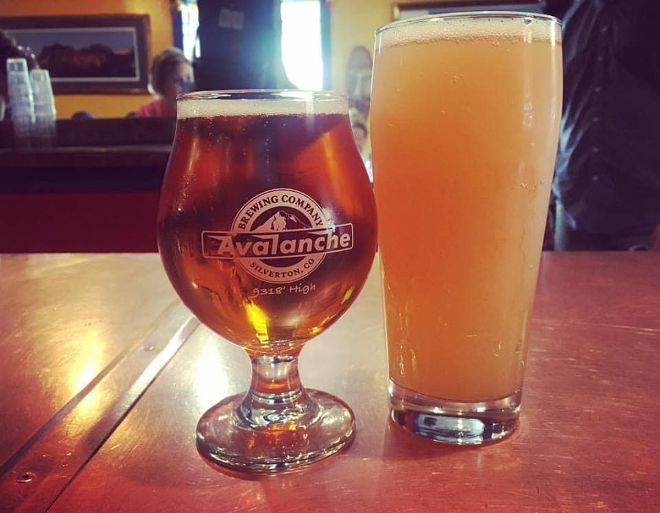 hardrock 100 strawberry thubarb gose and glass off session ipa photo