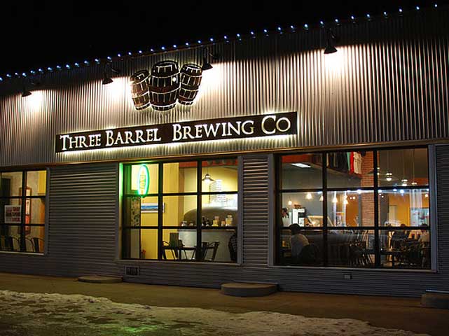three barrel brewing company in del norte photo