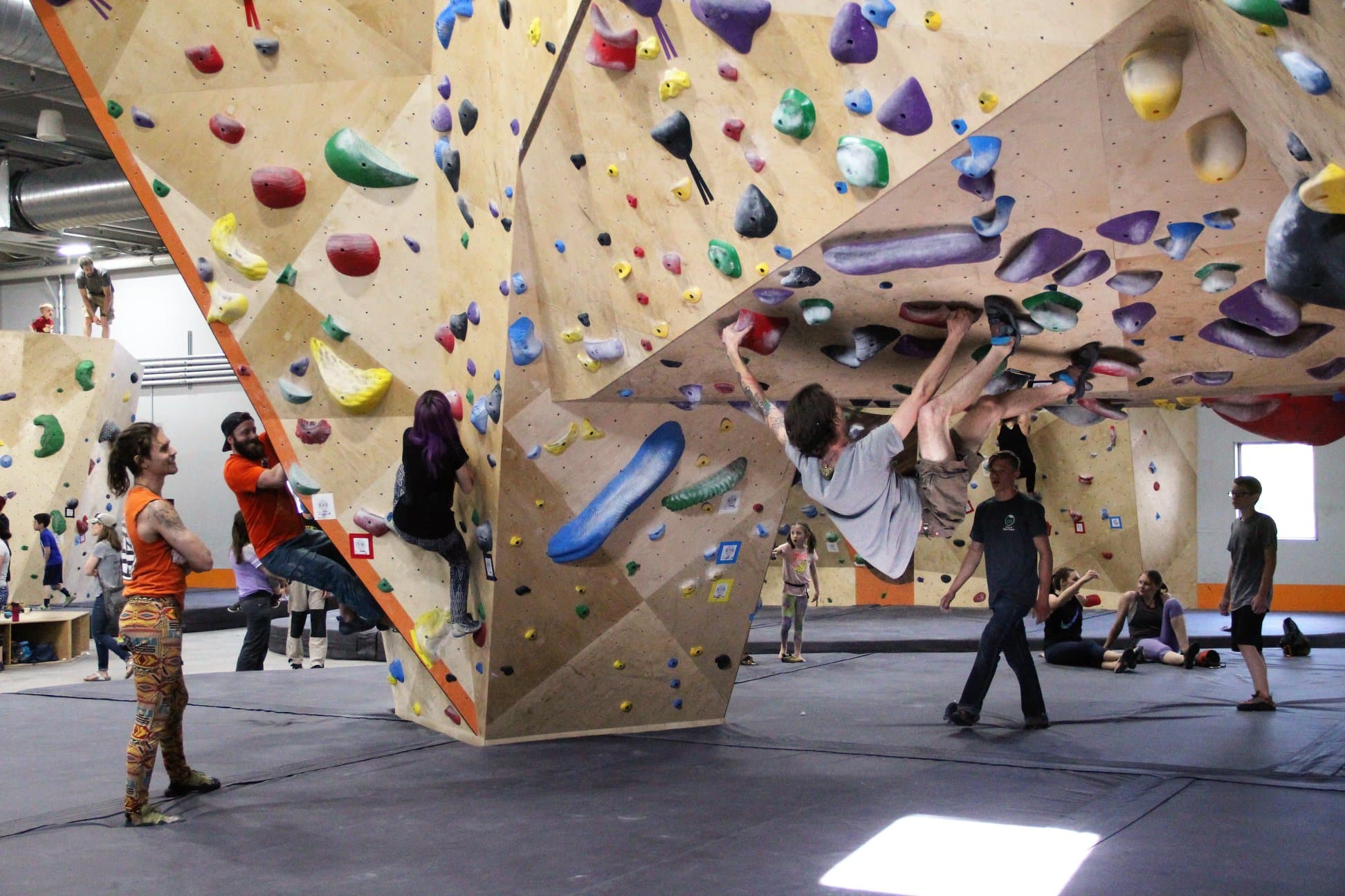 longmont climbing collective photo