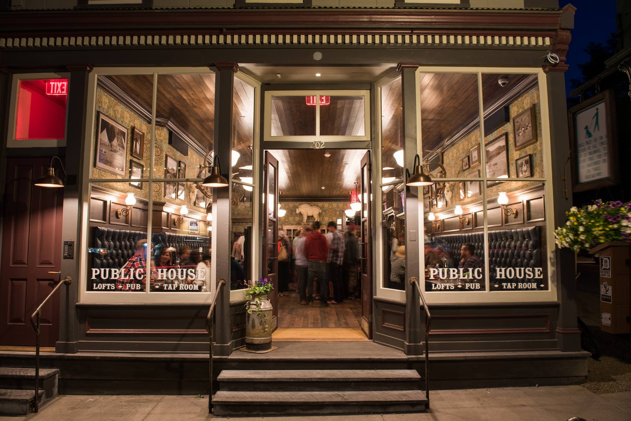 the public house photo