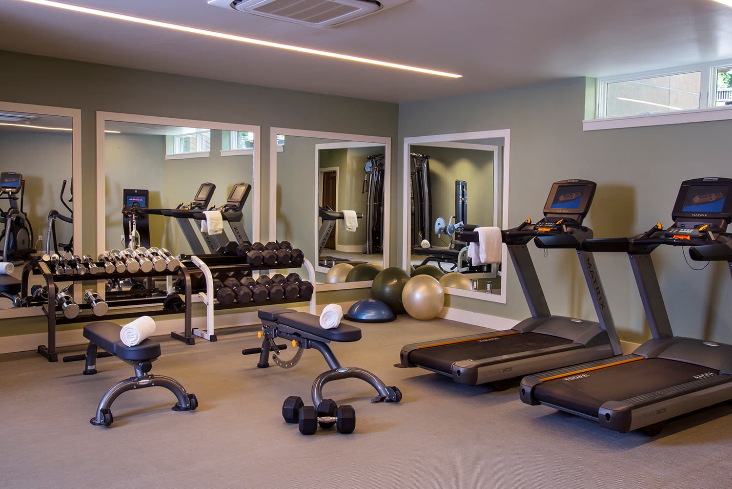 fitness facility photo 6