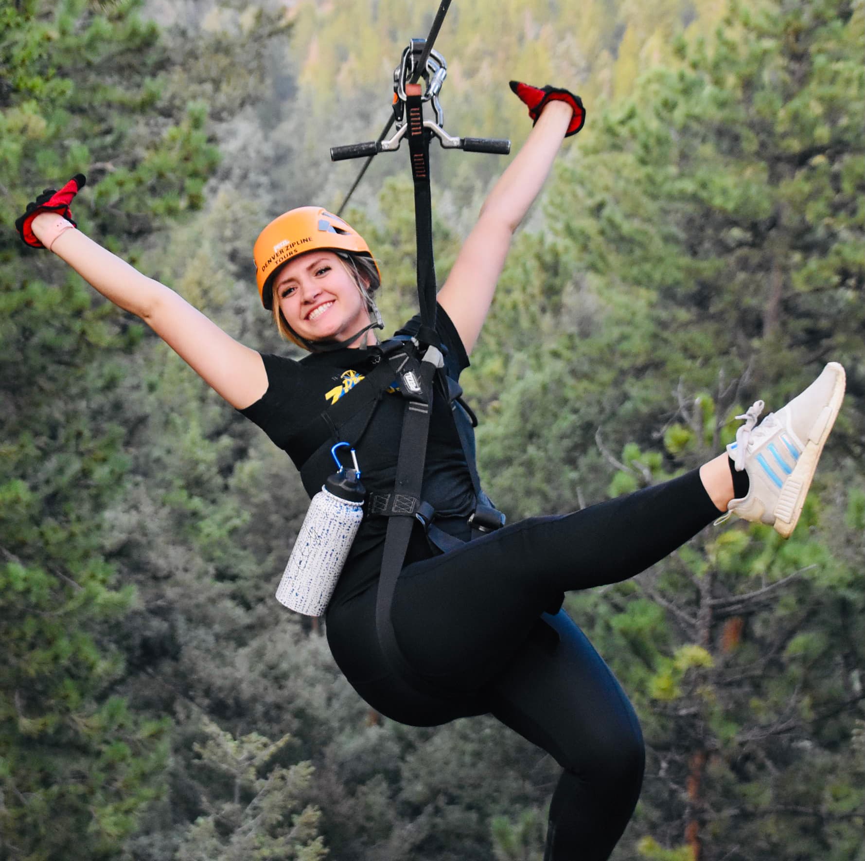 choose from the 4-zipline or 6-zipline adventure! photo 6