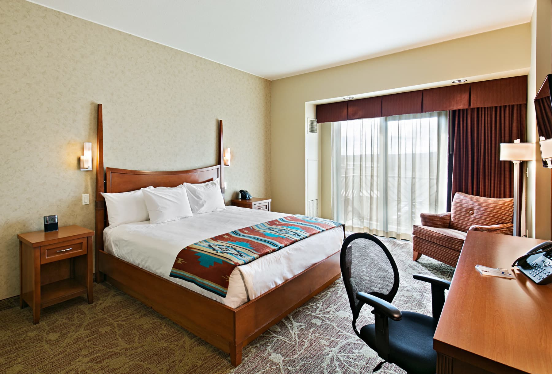 standard king photo 18