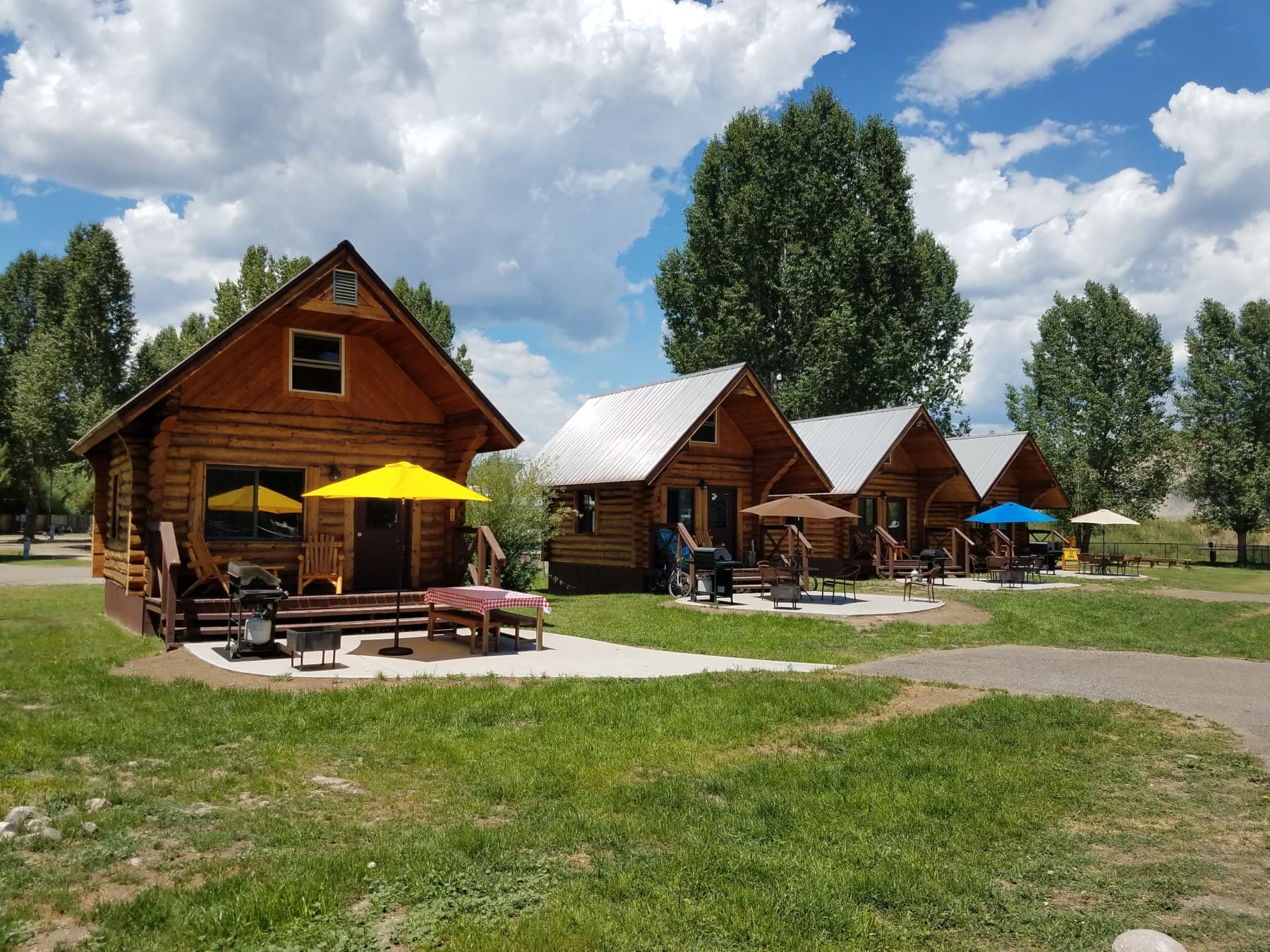 deluxe cabins! photo 5