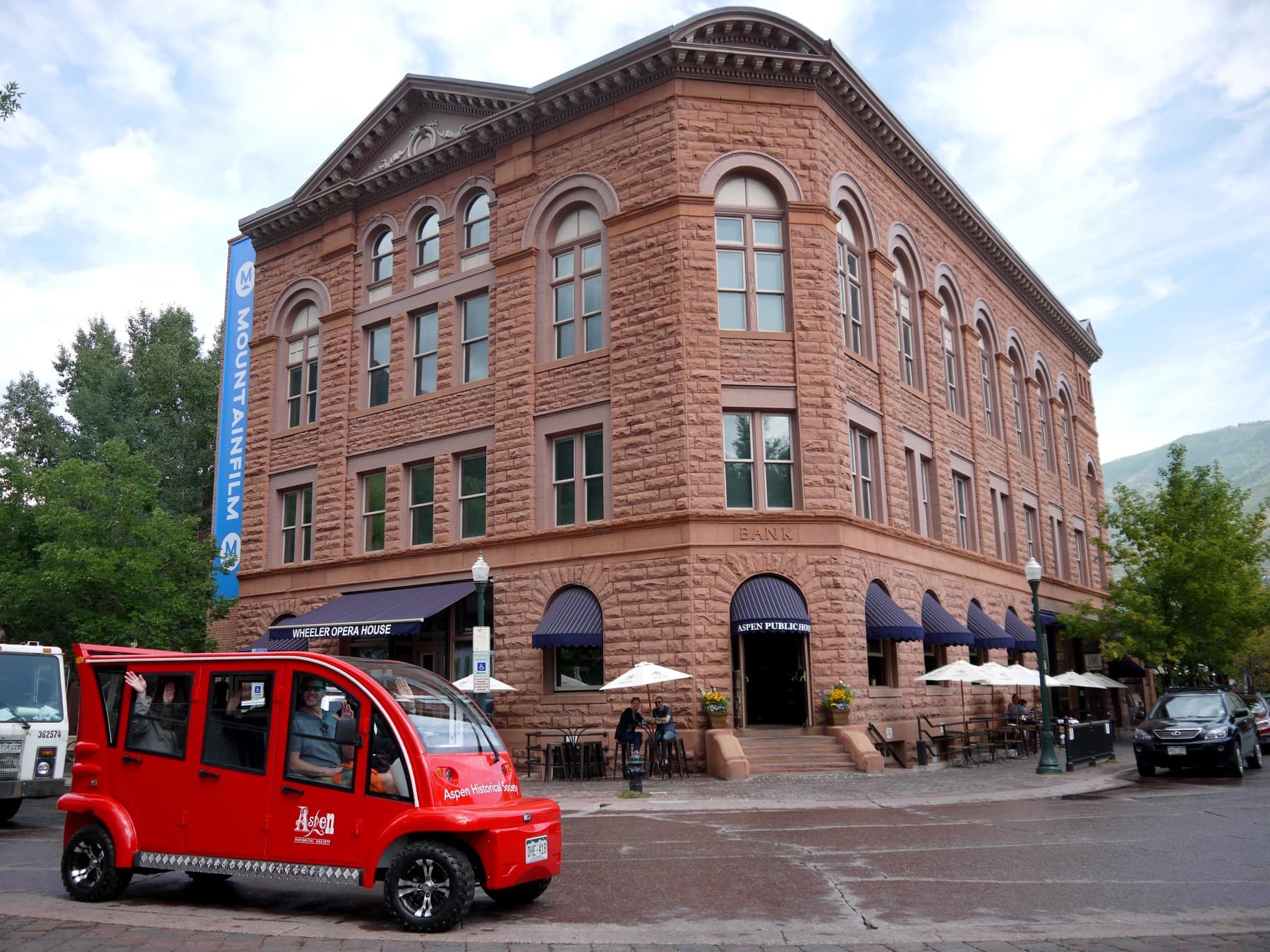 history coach electric vehicle tour photo 4